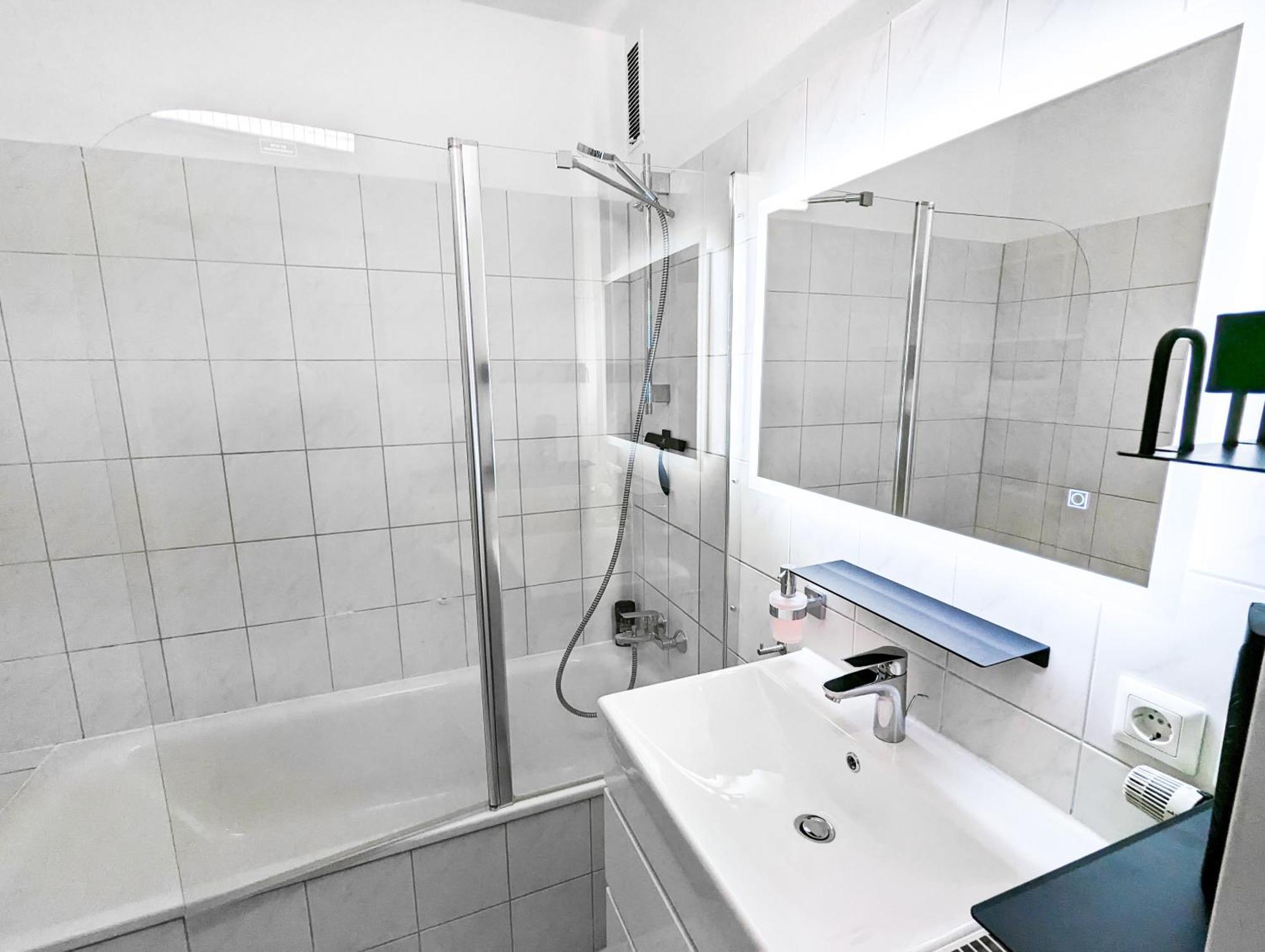 Charming, Newly & High Quality Equipped With Quiet Balcony In Fantastic Location - Ready To Move In Wurzburg